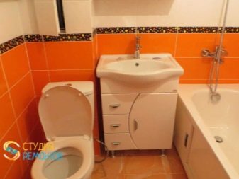 Суміщений санвузол в «хрущовці» (75 фото): дизайн маленької ванни, поєднаної з туалетом. Яких розмірів бувають кімнати? Ідеї оформлення інтер’єру санвузли з пральною машиною