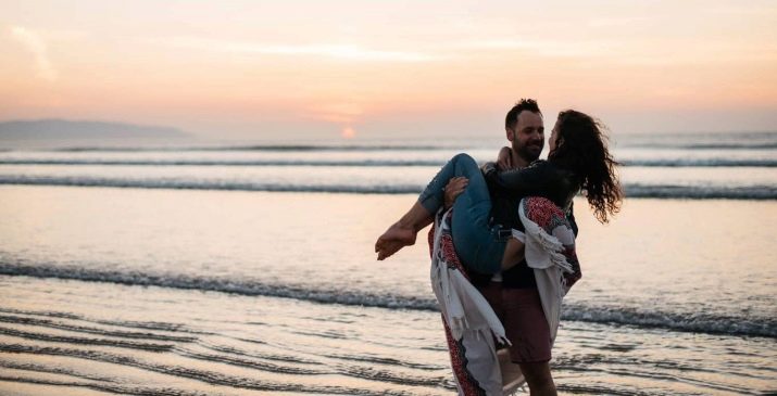 Сумісність Бика і Тигра (15 фото): наскільки сумісні чоловіки і жінки цих знаків у любові, шлюбі та інших сферах життя за східним гороскопом? Хто сильніший у відносинах?