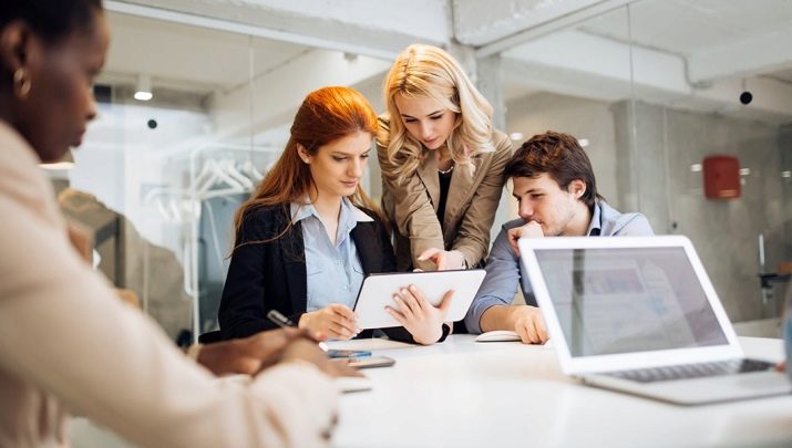 Сумісність Коні і Кролика (Кота) (13 фото): підходять жінки й чоловіки один одному за китайським гороскопом?