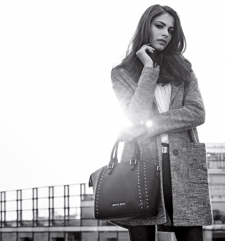 Сумка Armani Jeans (67 фото): жіночі лакові та інші брендові моделі