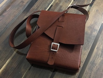 Сумка для планшета (60 фото): жіноча модель-чохол, розміри 7, 8, 10 дюймів