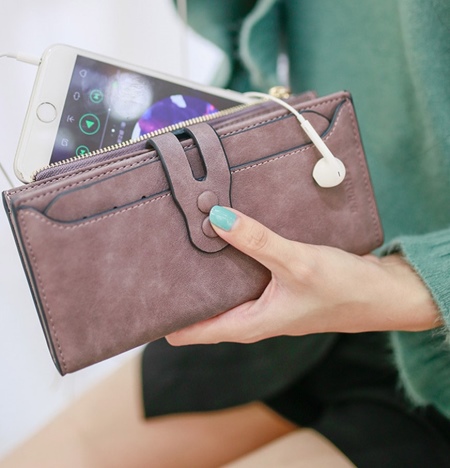 Сумка для телефону (48 фото): чохол для мобільного телефону і смартфонів на руку, шию, ремінь і велосипед