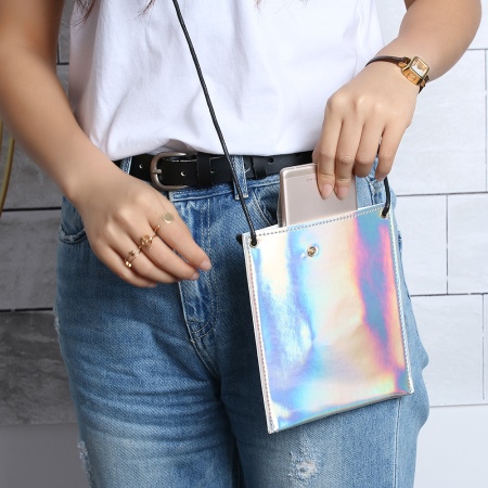 Сумка для телефону (48 фото): чохол для мобільного телефону і смартфонів на руку, шию, ремінь і велосипед