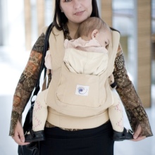 Сумка-кенгуру (67 фото): моделі для новонародженої дитини і малюків Chicco