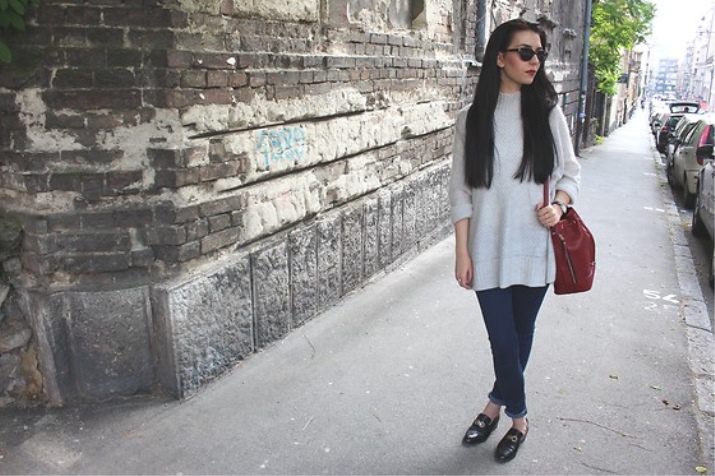 Сумка мішок (74 фото): з чим носити, матеріали і тканини, замшеві і в’язані, на ремінці або ланцюжку