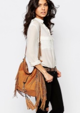 Сумка мішок (74 фото): з чим носити, матеріали і тканини, замшеві і в’язані, на ремінці або ланцюжку