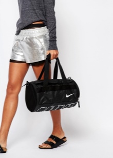 Сумка Nike (67 фото): жіночі моделі для взуття та спорту, Club Gym та інші
