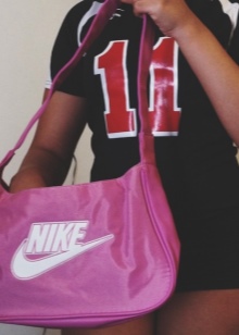 Сумка Nike (67 фото): жіночі моделі для взуття та спорту, Club Gym та інші