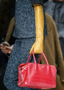 Сумка Prada (92 фото): жіночі моделі, вартість, як відрізнити від підробки маленькі сумки, Double Bag