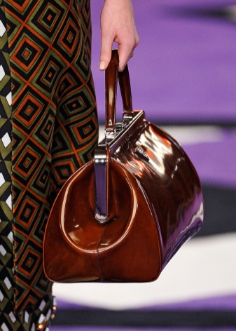 Сумка Prada (92 фото): жіночі моделі, вартість, як відрізнити від підробки маленькі сумки, Double Bag