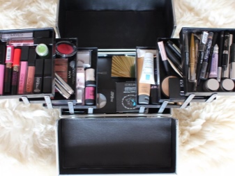 Сумка-валіза (69 фото): великі багажні сумки для переїзду, перевезення речей, жіночий валізку