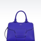 Сумки Armani (83 фото): жіночі моделі від Emporio Armani та інших лінійок
