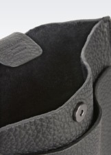 Сумки Armani (83 фото): жіночі моделі від Emporio Armani та інших лінійок