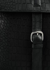 Сумки Armani (83 фото): жіночі моделі від Emporio Armani та інших лінійок