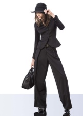 Сумки Armani (83 фото): жіночі моделі від Emporio Armani та інших лінійок