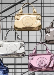 Сумки Armani (83 фото): жіночі моделі від Emporio Armani та інших лінійок