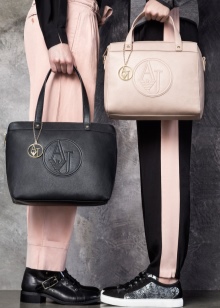 Сумки Armani (83 фото): жіночі моделі від Emporio Armani та інших лінійок