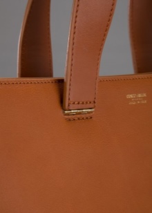 Сумки Armani (83 фото): жіночі моделі від Emporio Armani та інших лінійок