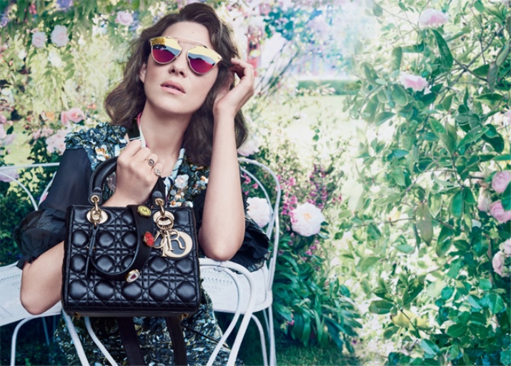 Сумки Dior (104 фото): модель Lady з метеликами, Open bar і Miss Dior, клатчі, скільки коштують, огляд нової колекції