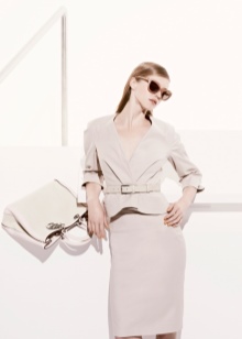 Сумки Dior (104 фото): модель Lady з метеликами, Open bar і Miss Dior, клатчі, скільки коштують, огляд нової колекції