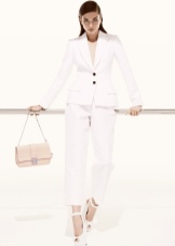 Сумки Dior (104 фото): модель Lady з метеликами, Open bar і Miss Dior, клатчі, скільки коштують, огляд нової колекції