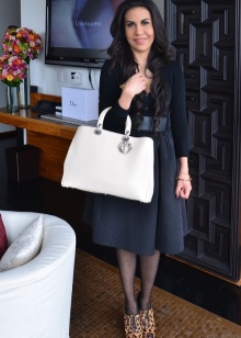 Сумки Dior (104 фото): модель Lady з метеликами, Open bar і Miss Dior, клатчі, скільки коштують, огляд нової колекції