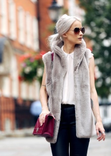 Сумки Dior (104 фото): модель Lady з метеликами, Open bar і Miss Dior, клатчі, скільки коштують, огляд нової колекції