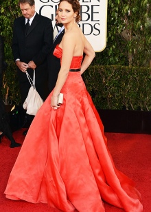 Сумки Dior (104 фото): модель Lady з метеликами, Open bar і Miss Dior, клатчі, скільки коштують, огляд нової колекції