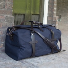 Сумки для подорожей (63 фото): жіночі і дитячі складні моделі-органайзери, маленькі зручні і великі