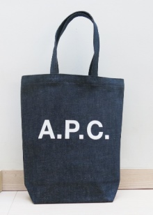 Сумки для подорожей (63 фото): жіночі і дитячі складні моделі-органайзери, маленькі зручні і великі