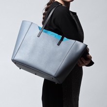 Сумки Furla (95 фото): жіночі моделі Metropolis, силіконові і маленькі, трансформери і зі змінною кришкою, відгуки