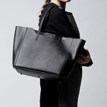 Сумки Furla (95 фото): жіночі моделі Metropolis, силіконові і маленькі, трансформери і зі змінною кришкою, відгуки