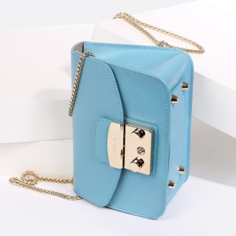 Сумки Furla (95 фото): жіночі моделі Metropolis, силіконові і маленькі, трансформери і зі змінною кришкою, відгуки