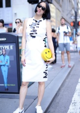 Сумки з аплікацією, принтом (75 фото): жіночі моделі з квітковим принтом і малюнками, з чим носити