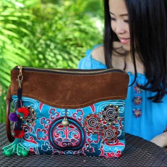 Сумки з аплікацією, принтом (75 фото): жіночі моделі з квітковим принтом і малюнками, з чим носити