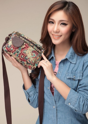 Сумки з тканини (89 фото): жіночі тканеві еко-моделі, майстер клас з пошиву, як зробити сумку з мішковини і льону