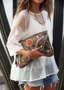 Сумки з тканини (89 фото): жіночі тканеві еко-моделі, майстер клас з пошиву, як зробити сумку з мішковини і льону