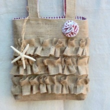 Сумки з тканини (89 фото): жіночі тканеві еко-моделі, майстер клас з пошиву, як зробити сумку з мішковини і льону