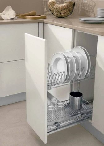 Сушарка для посуду у шафу: опис вбудованих кутових кухонних сушарок для тарілок та інших моделей