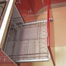 Сушарка для посуду у шафу: опис вбудованих кутових кухонних сушарок для тарілок та інших моделей