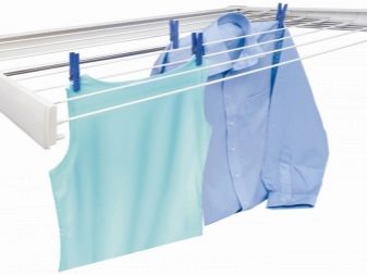 Сушарки для білизни на балкон (52 фото): підвісні та інші балконні пристосування для сушіння білизни, види білизняних вішалок на лоджію