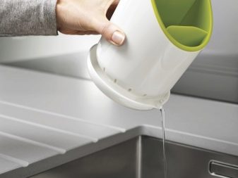 Сушарки для столових приладів: як вибрати ящик для зберігання ложок і виделок на кухні? Опис сушіння на рейлінг і інших моделей