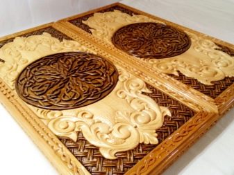 Сувеніри з дерева (29 фото): дерев’яні подарунки своїми руками, ексклюзивні різьблені презенти ручної роботи з червоного дерева