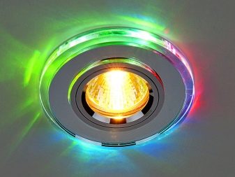 Світильники для кухні (74 фото): кухонні бра настінні сенсорні світильники, накладні і трекові світильники та плафони, інші варіанти