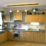 Світильники для кухні (74 фото): кухонні бра настінні сенсорні світильники, накладні і трекові світильники та плафони, інші варіанти