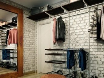 Світла передпокій (85 фото): дизайн шафи і вхідних дверей в світлих тонах в коридорі, інтер’єр передпокою кольору слонової кістки і інші варіанти