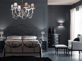 Світло в спальні (60 фото): особливості висвітлення в кімнаті, світильники-трубки і настільні лампи в дизайні інтер’єру, точкове підсвічування над ліжком