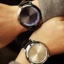 світлодіодні Наручні годинники (37 фото): настінні вироби на світлодіодних матрицях, переваги LED