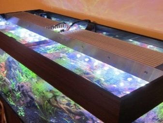 Світлодіодні світильники для акваріума (30 фото): вибираємо LED лампи для акваріумного освітлення, світлодіодний прожектор і лампи Т8. Розрахунок потужності для підсвічування. Як вибрати світлодіоди?