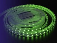 Світлодіодна стрічка для кухні (62 фото): самоклеюча стрічка 220 В. Яку стрічку вибрати для підсвічування кухонного гарнітура? Стрічкова підсвічування для фартуха